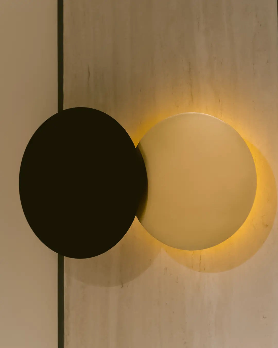 Twin Wall Lamp – Modern Dual-Circle Indirect Lighting