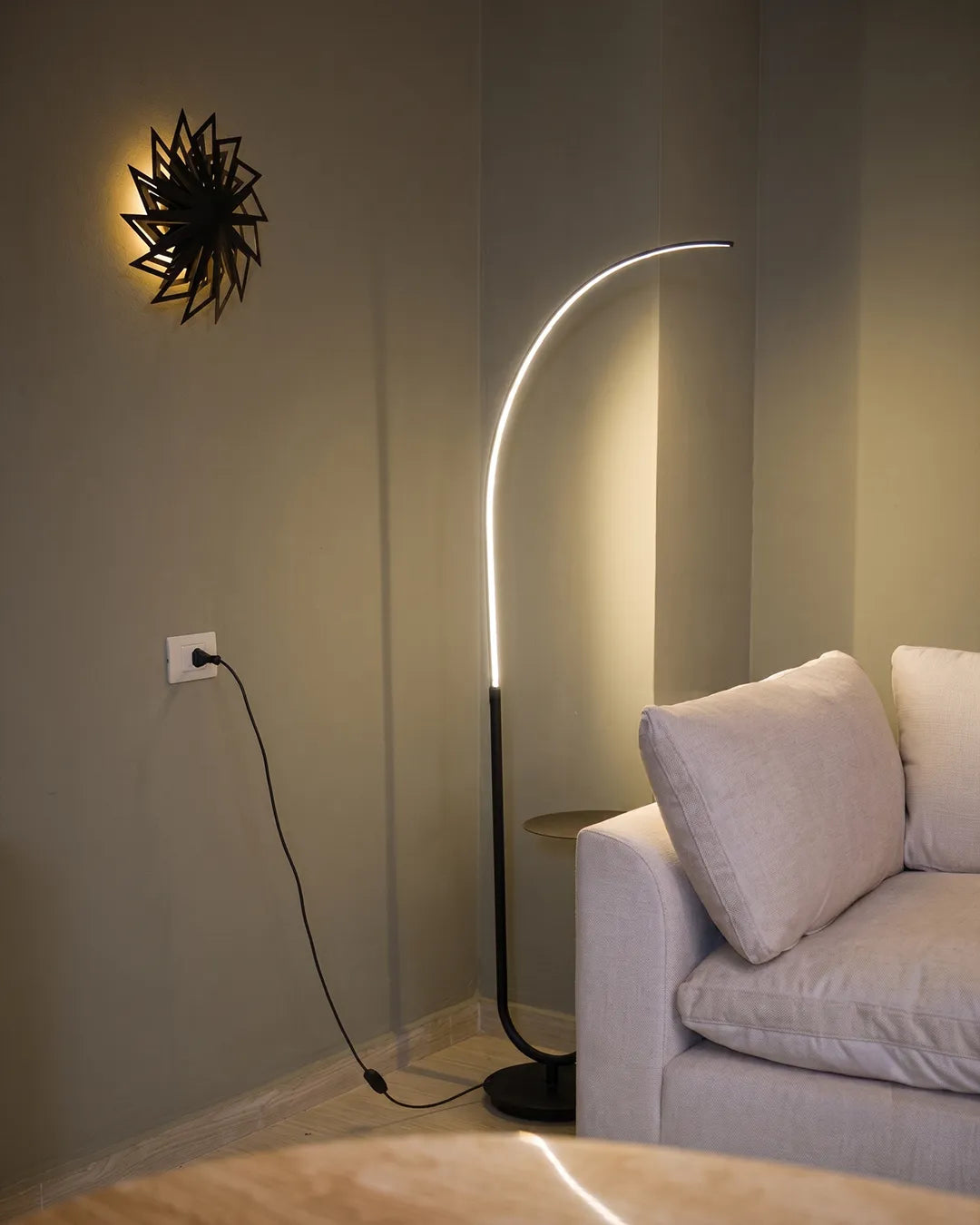 Curve Floor Lamp -Modern Minimalist Design