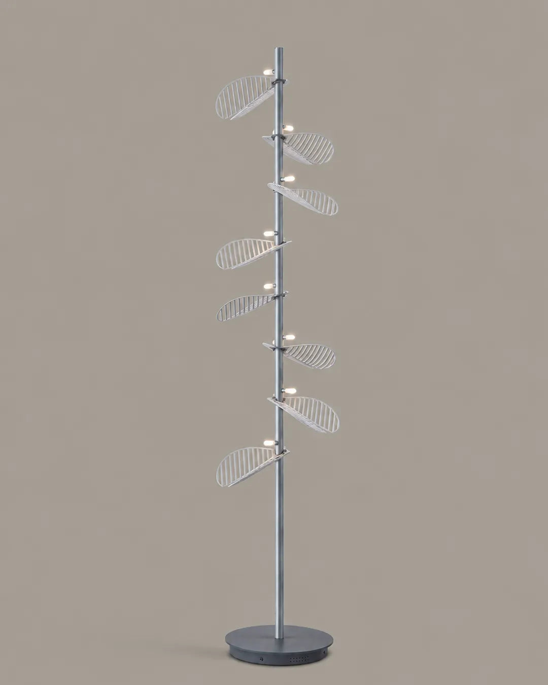 Serenity Floor Lamp – Nature-Inspired Leaf Design with Warm Glow