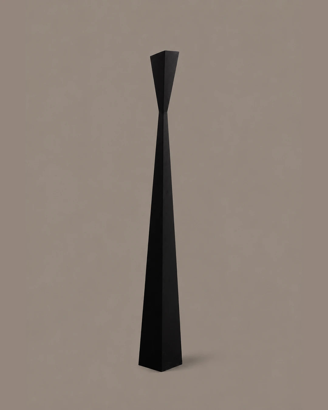 Aura Floor Lamp – Elegant Modern Minimalist Design