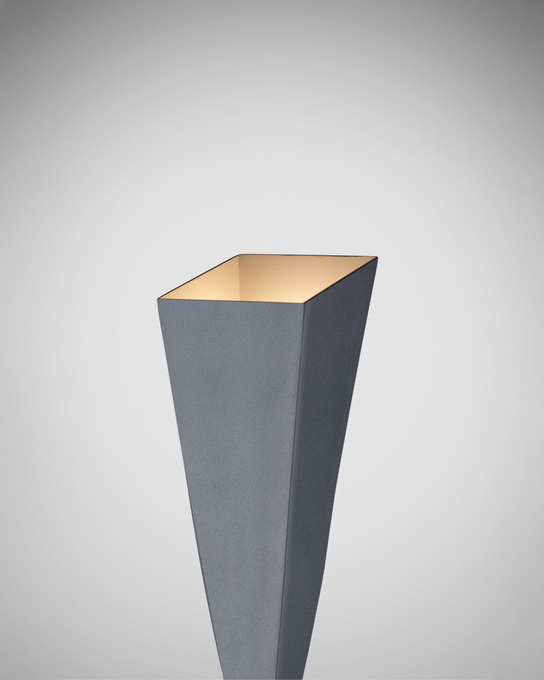 Aura floor lamp with slim modern profile casting soft ambient light / مصباح أرضي بتصميم أنيق ونحيف يوفّر إضاءة هادئة ولمسة عصرية