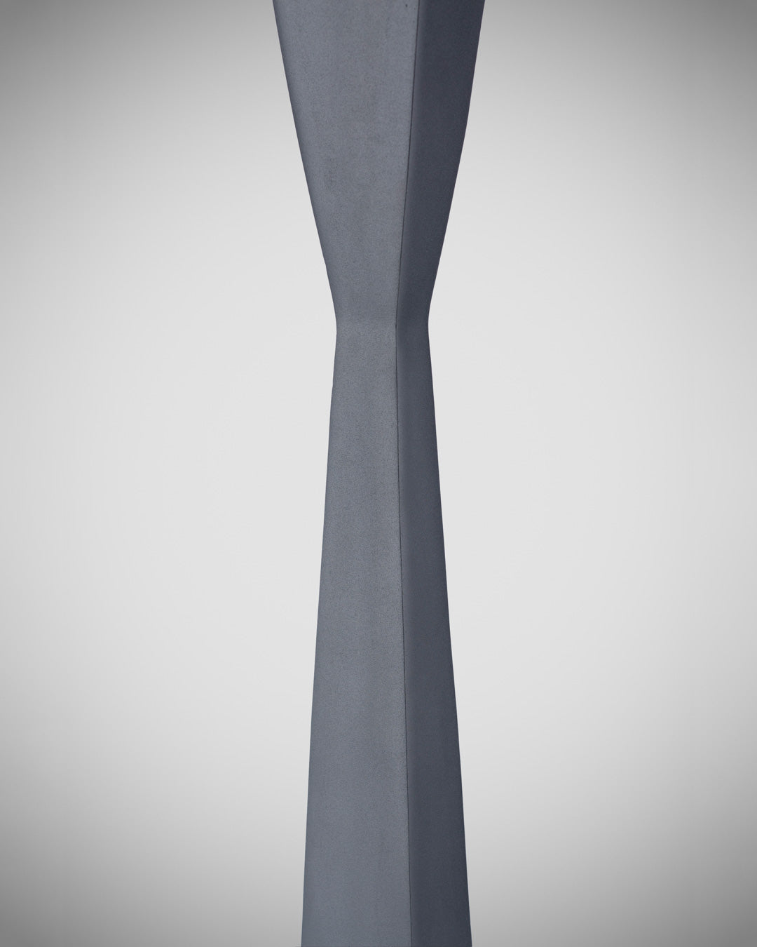 Aura floor lamp with slim modern profile casting soft ambient light / مصباح أرضي بتصميم أنيق ونحيف يوفّر إضاءة هادئة ولمسة عصرية