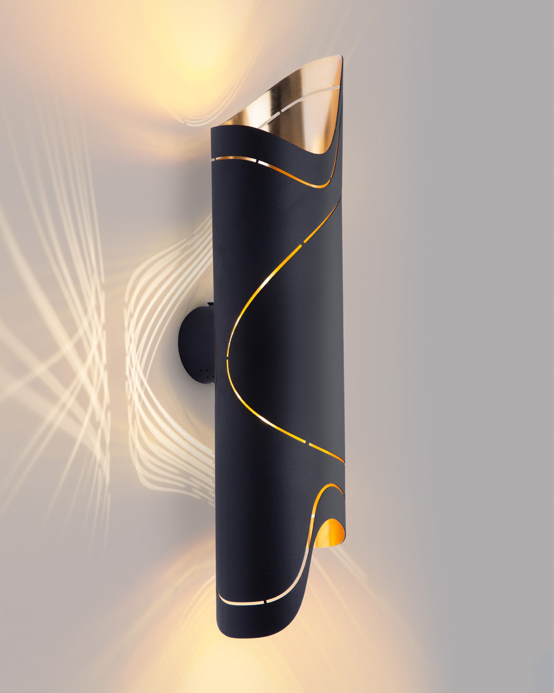 Waves - Wall Lamp