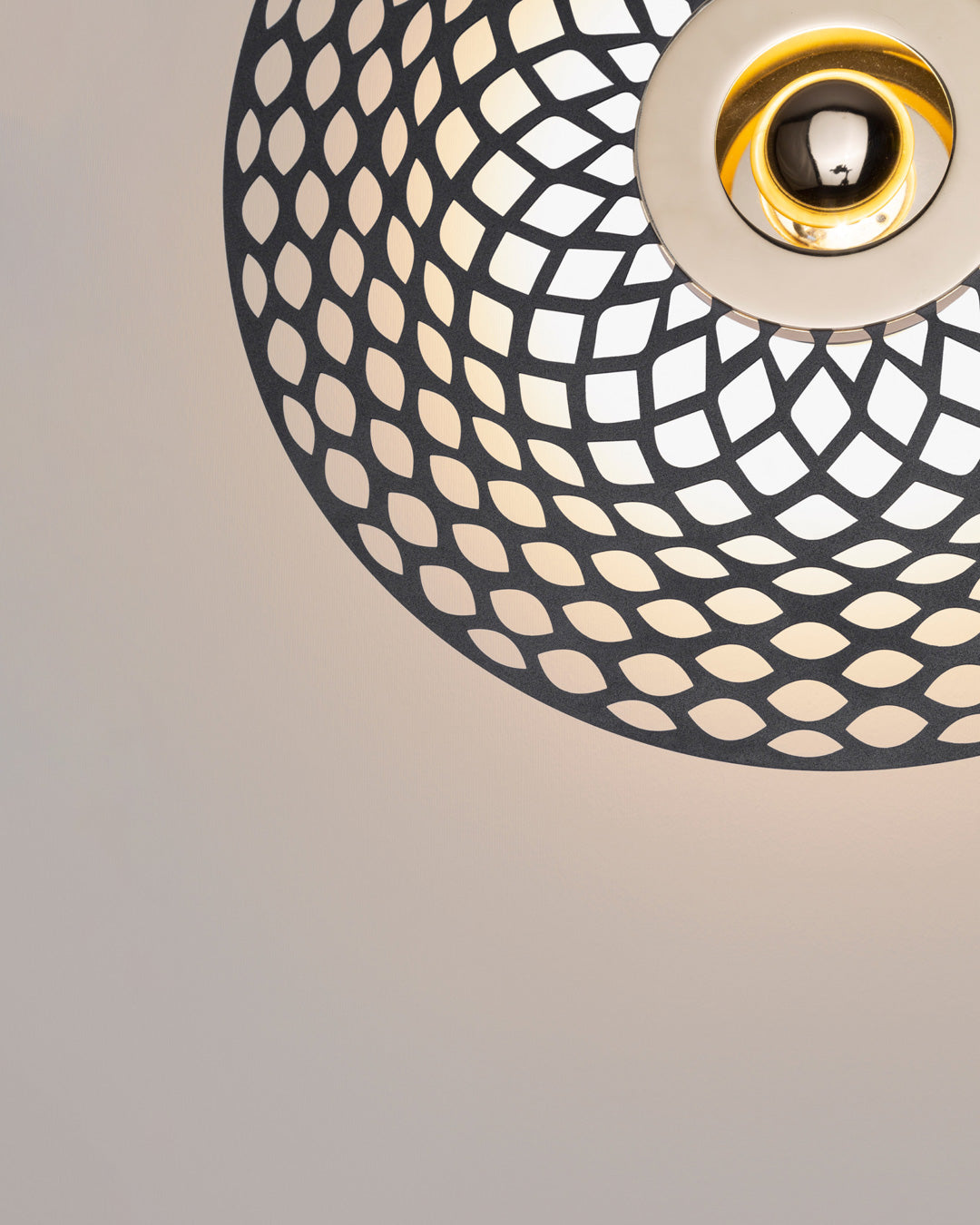 Globe - Wall Lamp