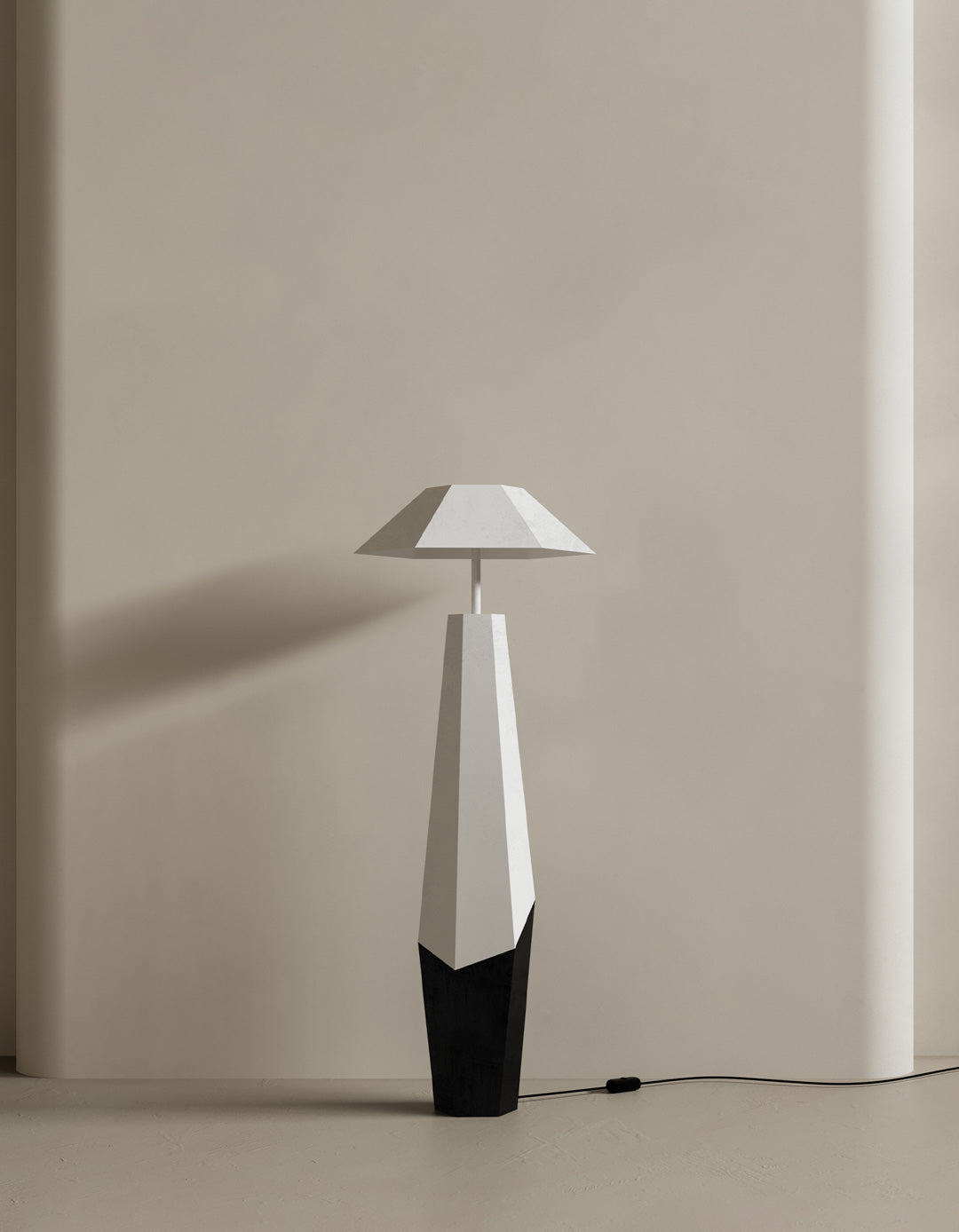 Tokyo floor lamp with marble inspired base and contemporary design providing ambient light – مصباح طوكيو أرضي بتصميم معاصر وقاعدة مستوحاة من الرخام يمنح إضاءة محيطية