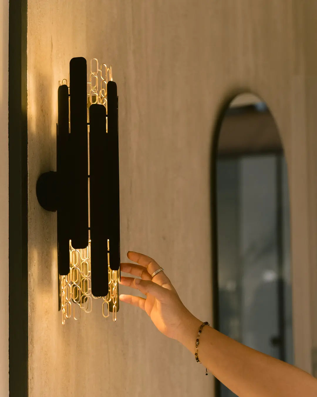 أبليك تيمبو تشين – تصميم إيقاعي عصري مستوحى من الطبيعة