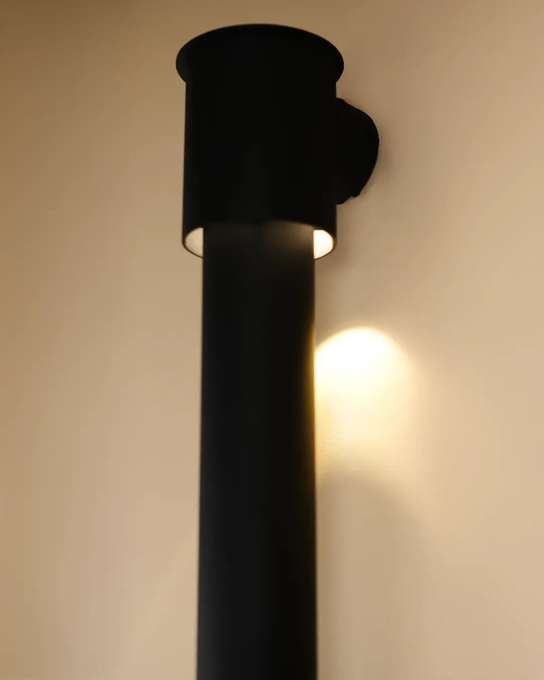 Dew Wall Lamp – Modern Dewdrop-Inspired Decorative Lighting