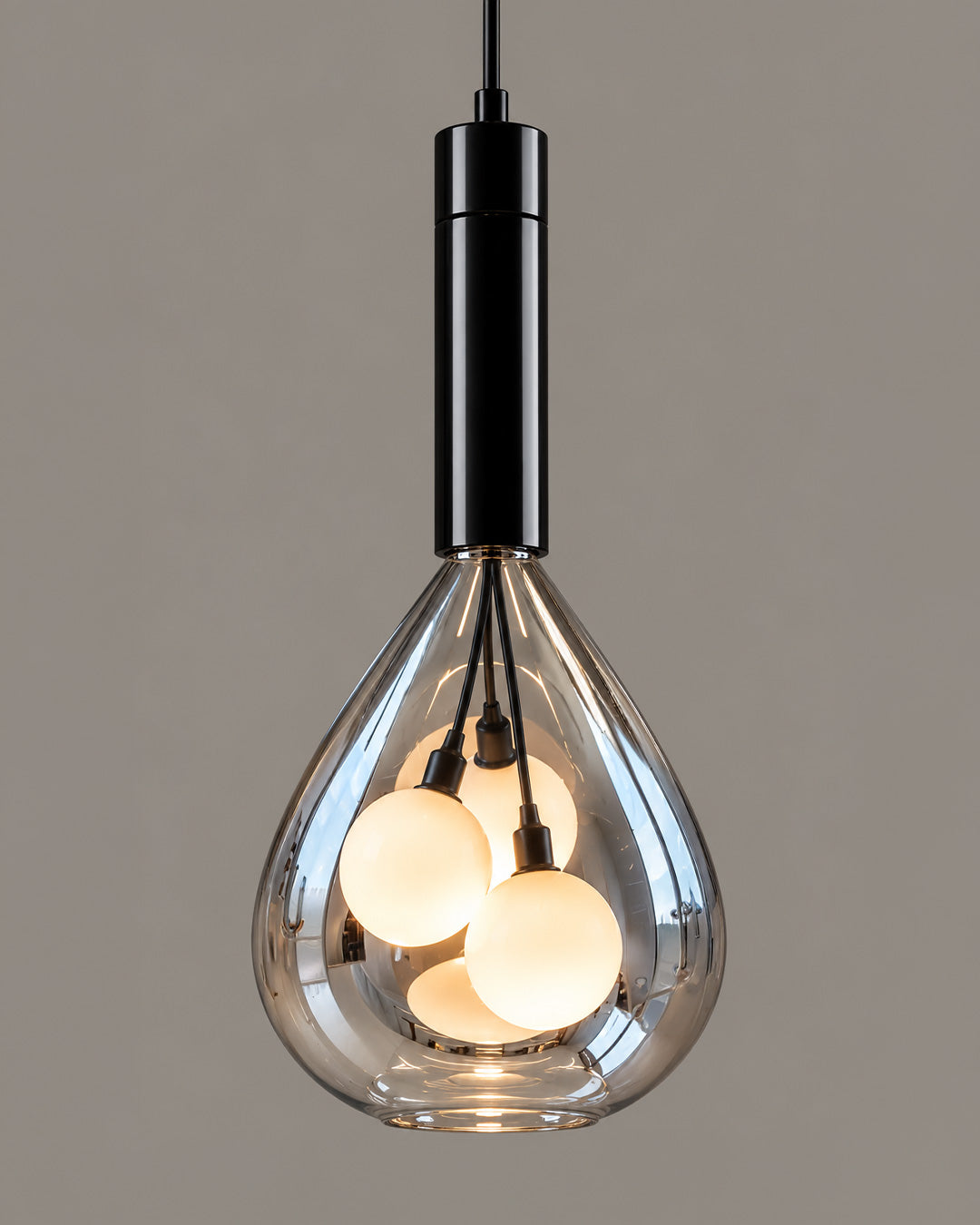 Grappa pendant