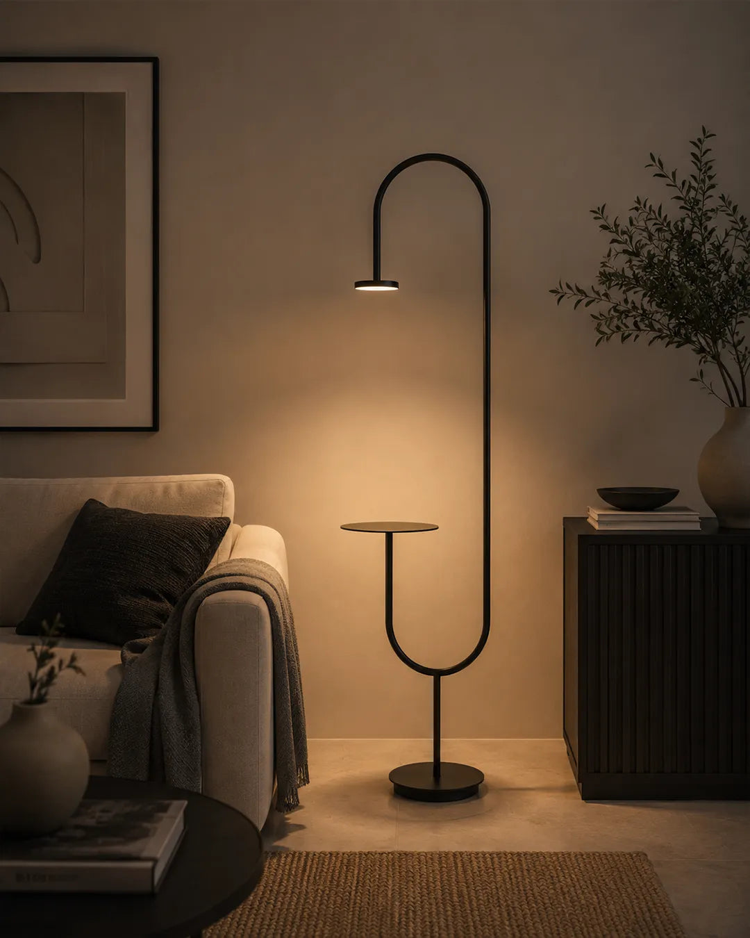 Svelte Floor Lamp – Sleek Dual-Purpose Design