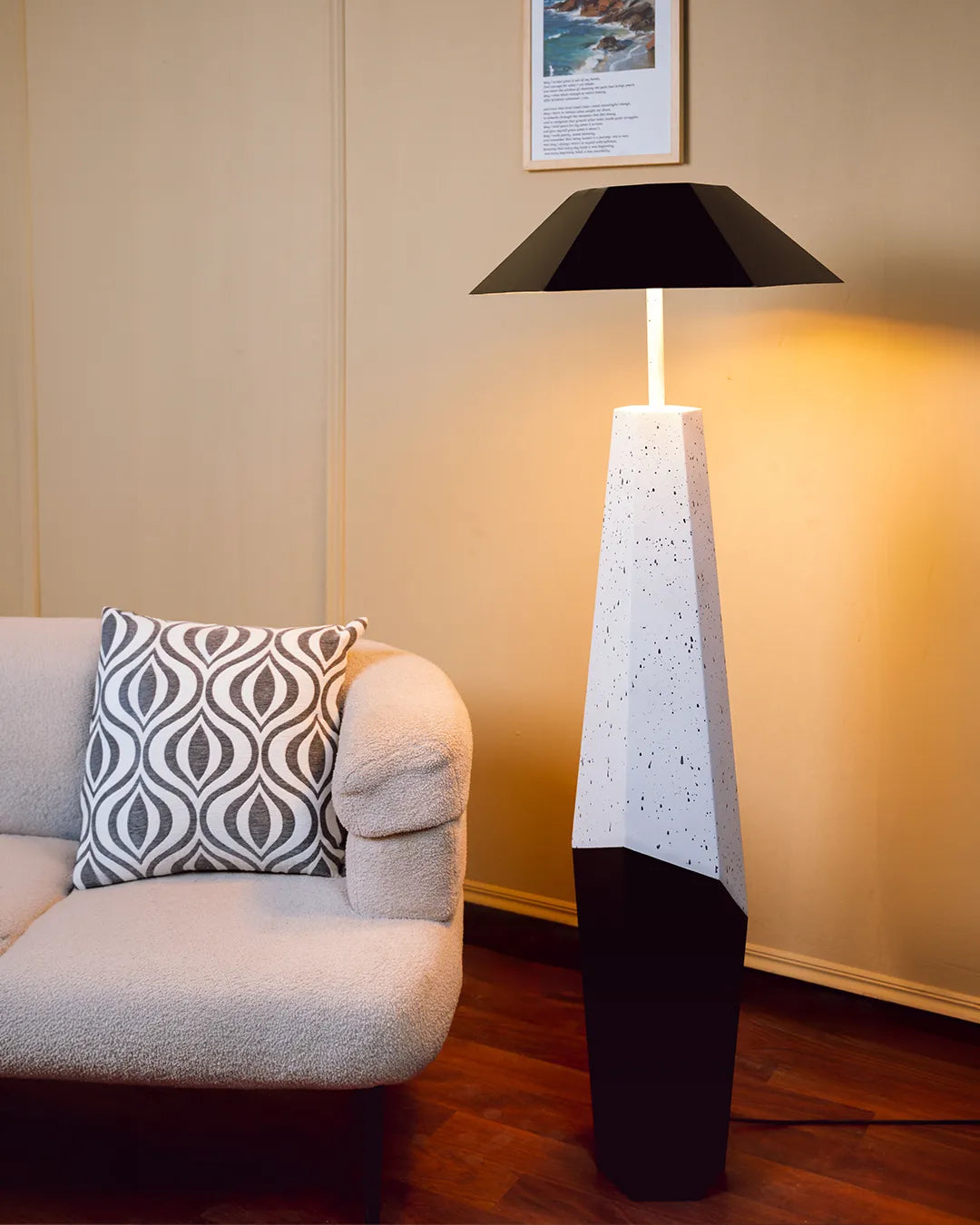 Tokyo Floor Lamp – Contemporary Marble-Inspired Style