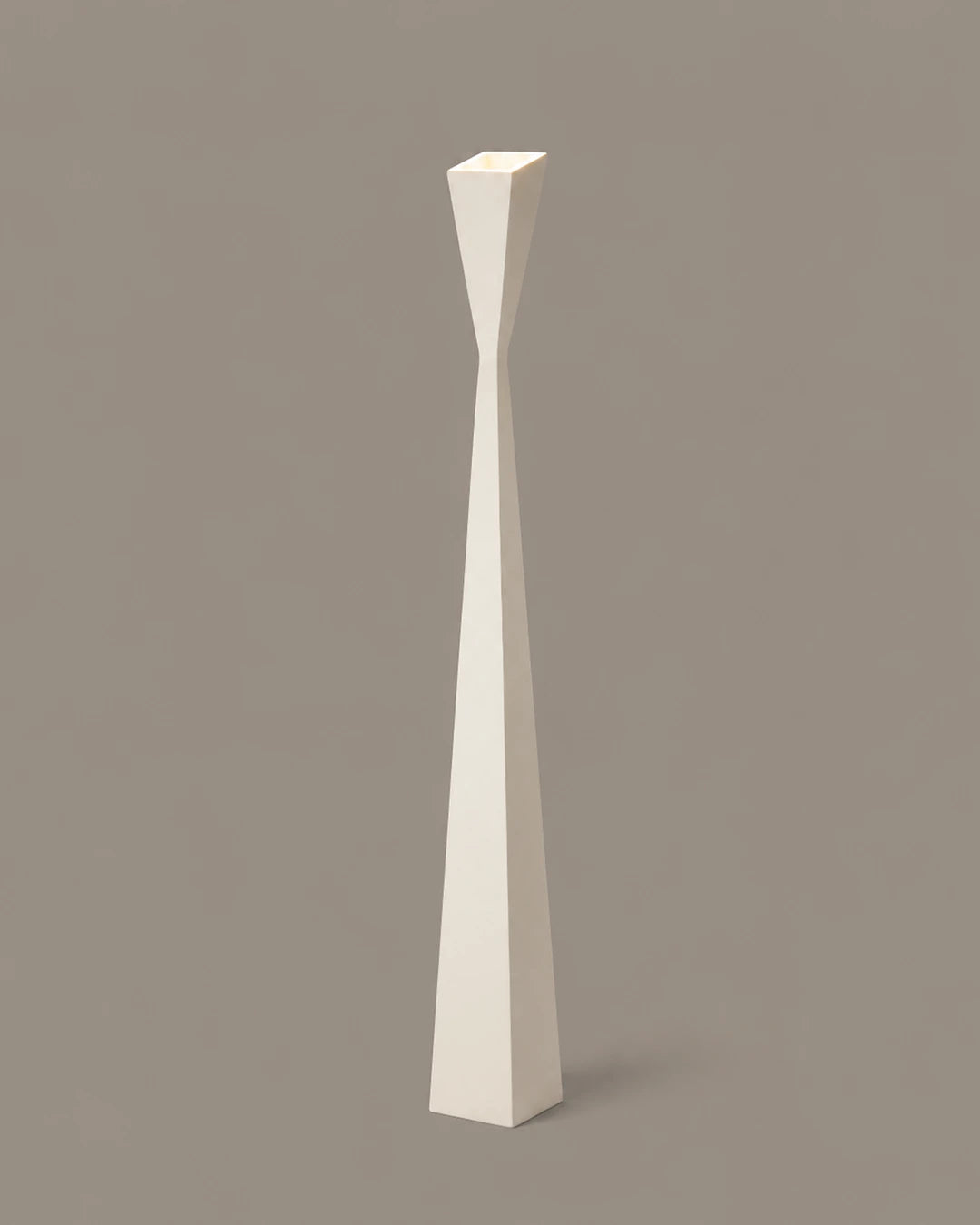 Aura Floor Lamp – Elegant Modern Minimalist Design