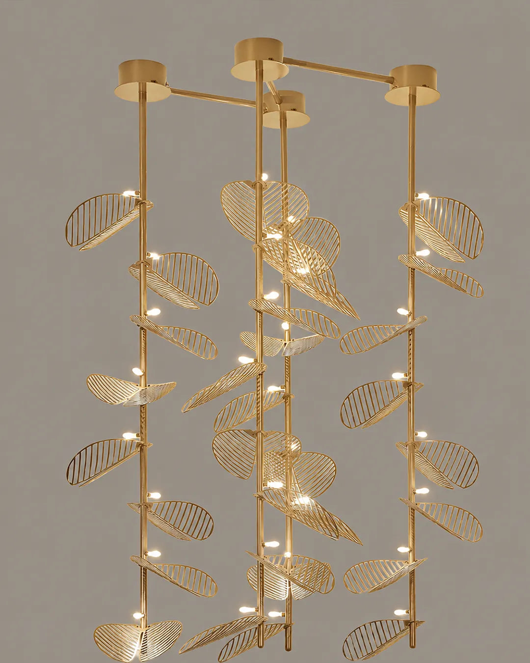 Serenity Chandelier – Nature-Inspired Leaf Design Lighting